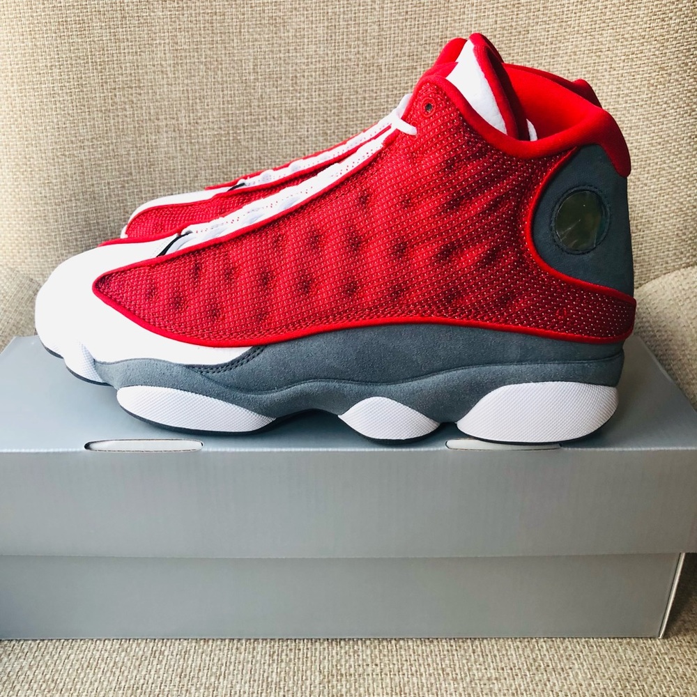 AIR JORDAN 13 RETRO BRAND NEW